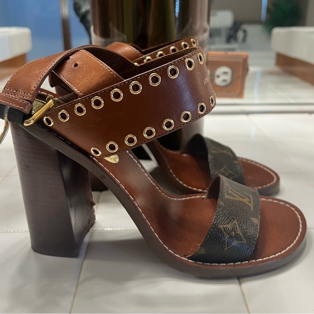 Louis Vuitton Brown Sandals - Picture 2 of 3